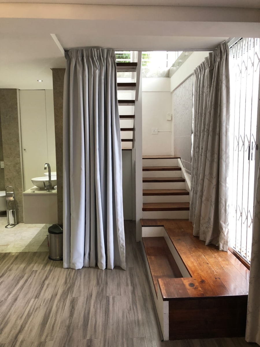 To Let 3 Bedroom Property for Rent in Muizenberg Western Cape